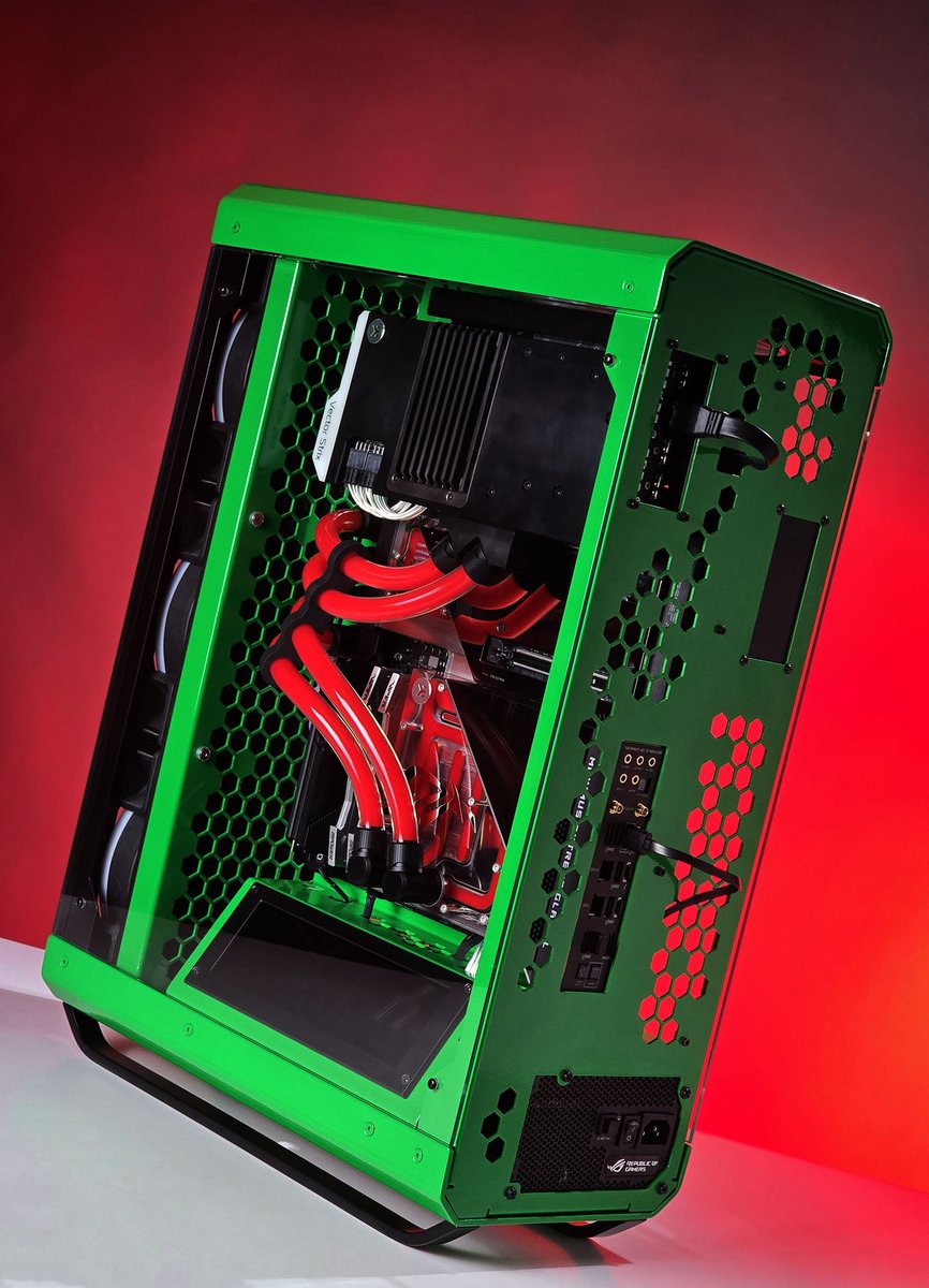 neSSaSSPCmods's tweet image. Green Beast - Scratch PC LC build
Video: youtu.be/zpoTsDfnVnE

SSMods custom case
Asus ROG Z690 Extreme GLACIAL
Asus THOR 850 PII
Asus RX 5700xt
Intel i7 12700k
Viper XTREME 5 MPower DDR5
Viper PV592 2Tb
EK LM Tek  liquid cooling 

@ASUS @ASUS_ROG  @EKbyLMTEK  @IntelGaming