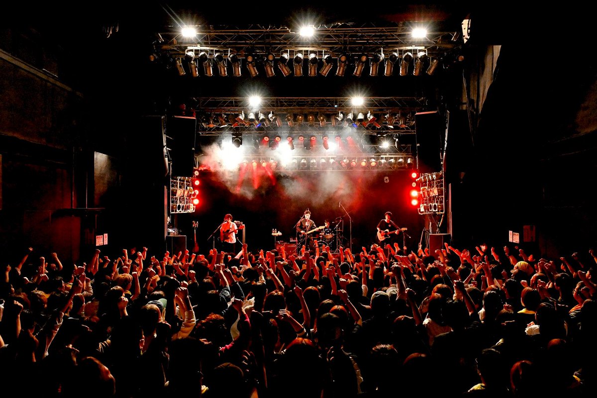 inasen_official's tweet photo. 🌀#風神雷神祭 TOUR FINAL終了!!⚡️
￣V￣￣￣￣￣￣￣￣￣￣￣￣￣￣￣￣
2025.10.26(日)
"BEST☆HIT TOUR 2025 -風神雷神祭-"
at 福岡DRUM LOGOS

"超"風神雷神祭 福岡公演に
お越しいただきありがとうございました!!🔥
また次のステージでお会いしましょう!!🙌

📸@ShootWorks https://t.co/krl6vwbyo8