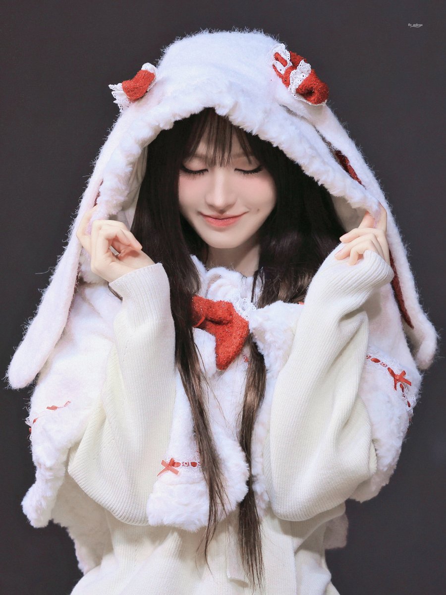 liz_anieyo's tweet photo. 251026 BR
토끼지워니 🐰
#IVE #아이브 #LIZ #리즈 https://t.co/lpLdHDo14i