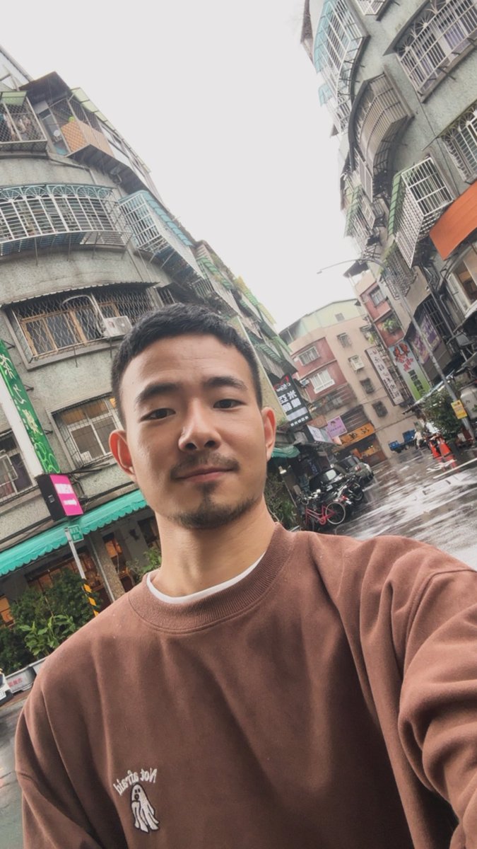 就算只是走在街上也非常開心。