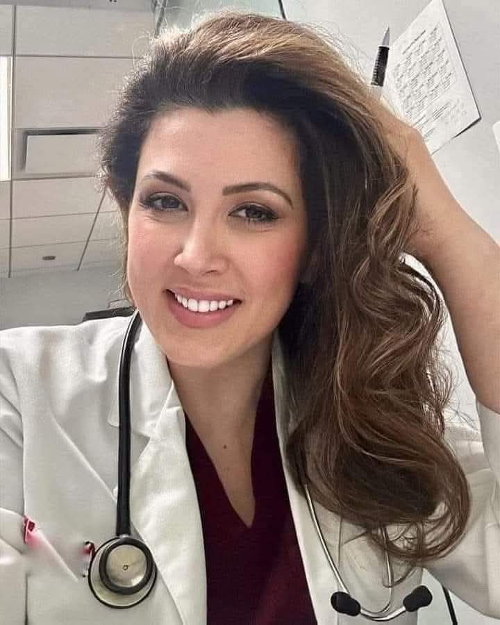 komal__live's tweet image. I m a doctor and you?