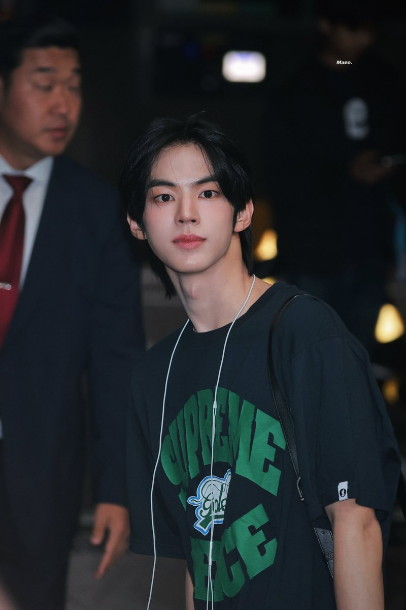 𝙈𝙖𝙯𝙚. tweet media