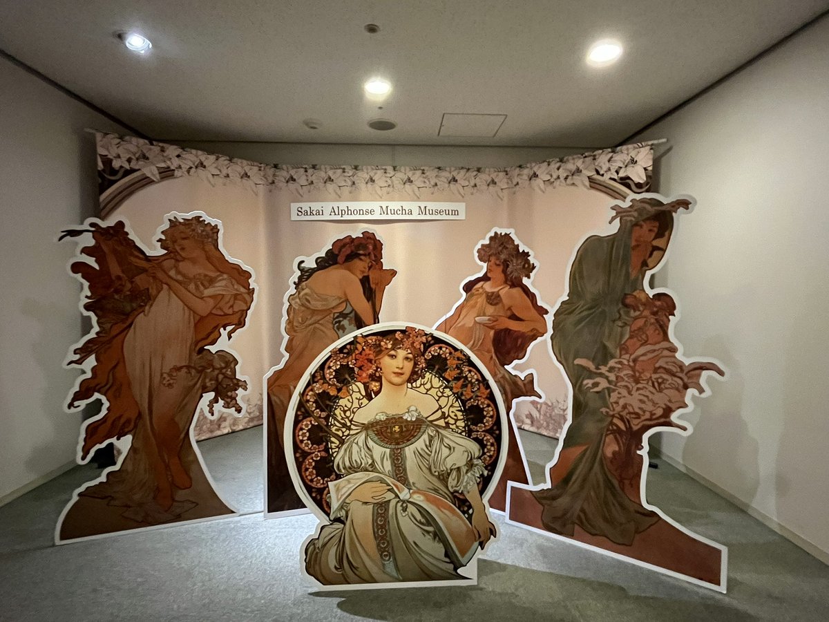 BXです❣️王一博 お誕生日　スライド　スタンド　限定価額❣️確認用❣️ 奏 (@kanade88) / Posts / X