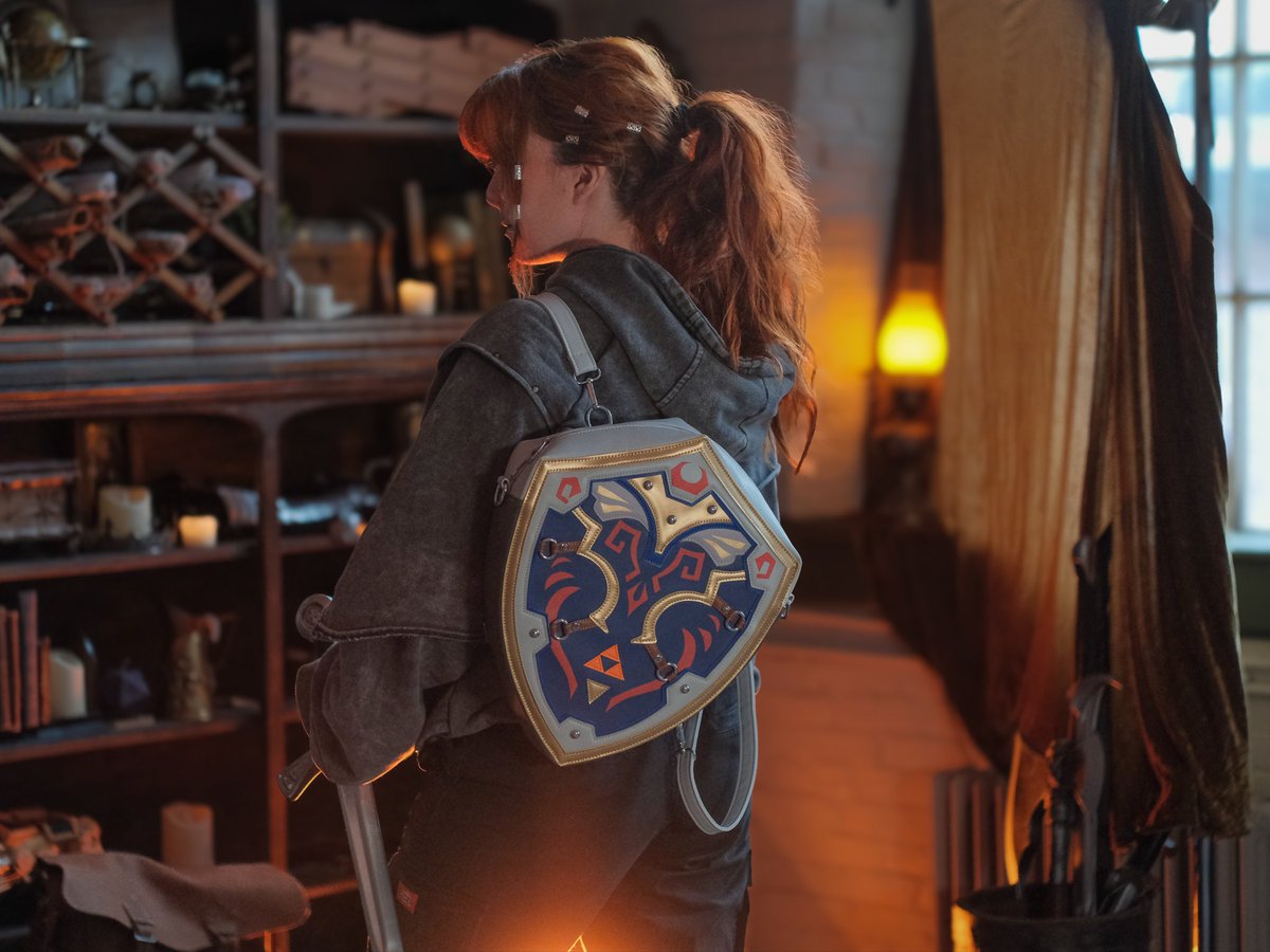 knockthrice's tweet image. can I get a “hyyyAH” in the chat?⚔️ [ps. restock in Monday]