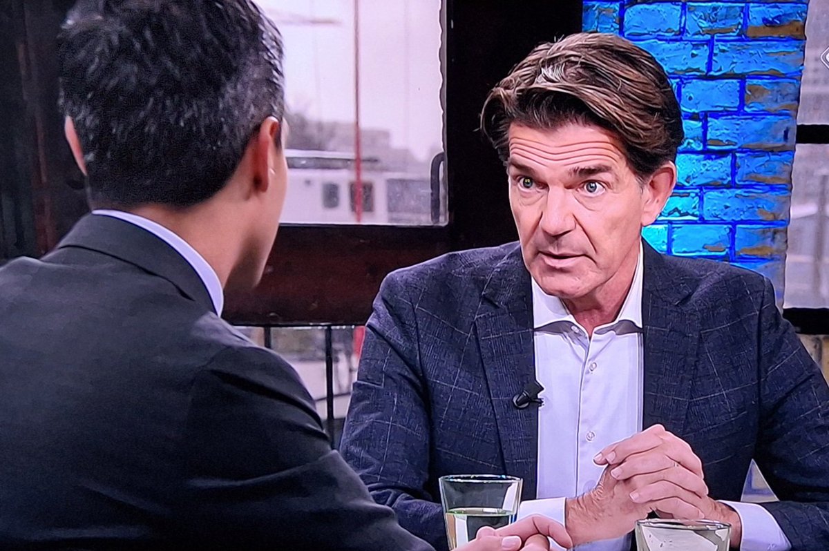 Quasi kritische vragen aan Rob #Jetten 😏

Twan Huys houdt altijd één vinger in de poeperd van z'n favoriete gasten. 

#Buitenhof