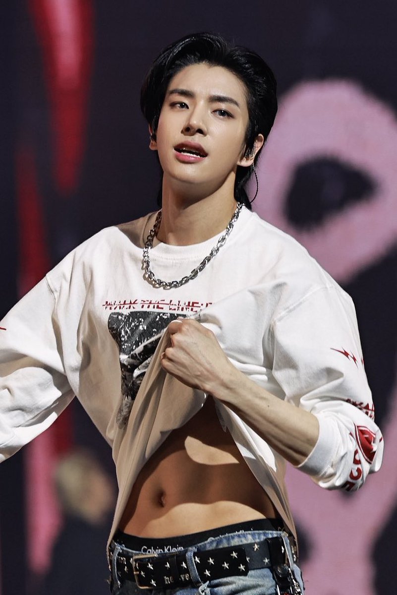 15ARCHIVEz's tweet image. we need jake for calvin klein 🥵
#제이크 #JAKE