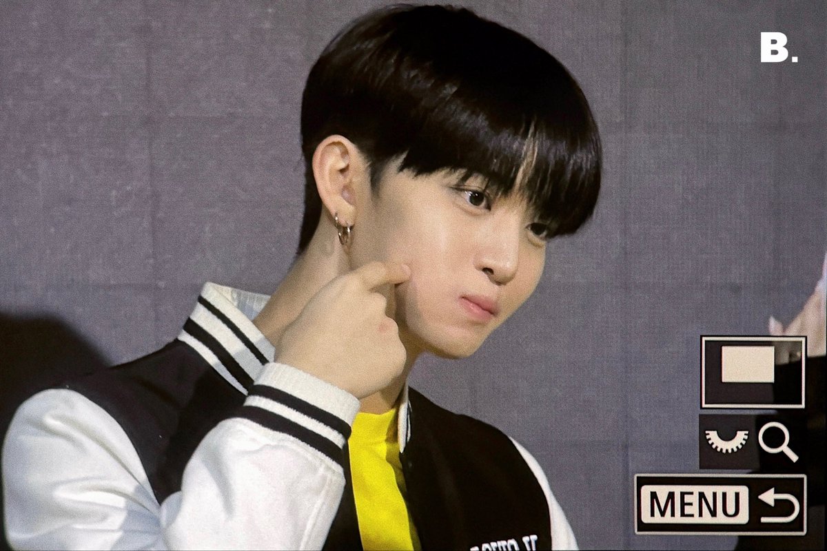 B. 비닷 tweet media