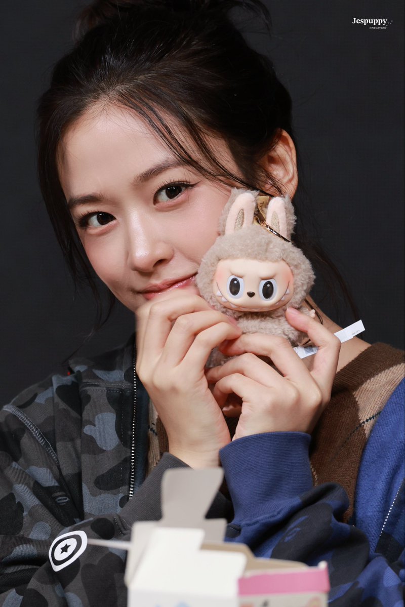 Jespuppy_901's tweet image. 251026
💢🥹😁
#YUJIN #ANYUJIN
#안유진 #ユジン
#IVE  #아이브