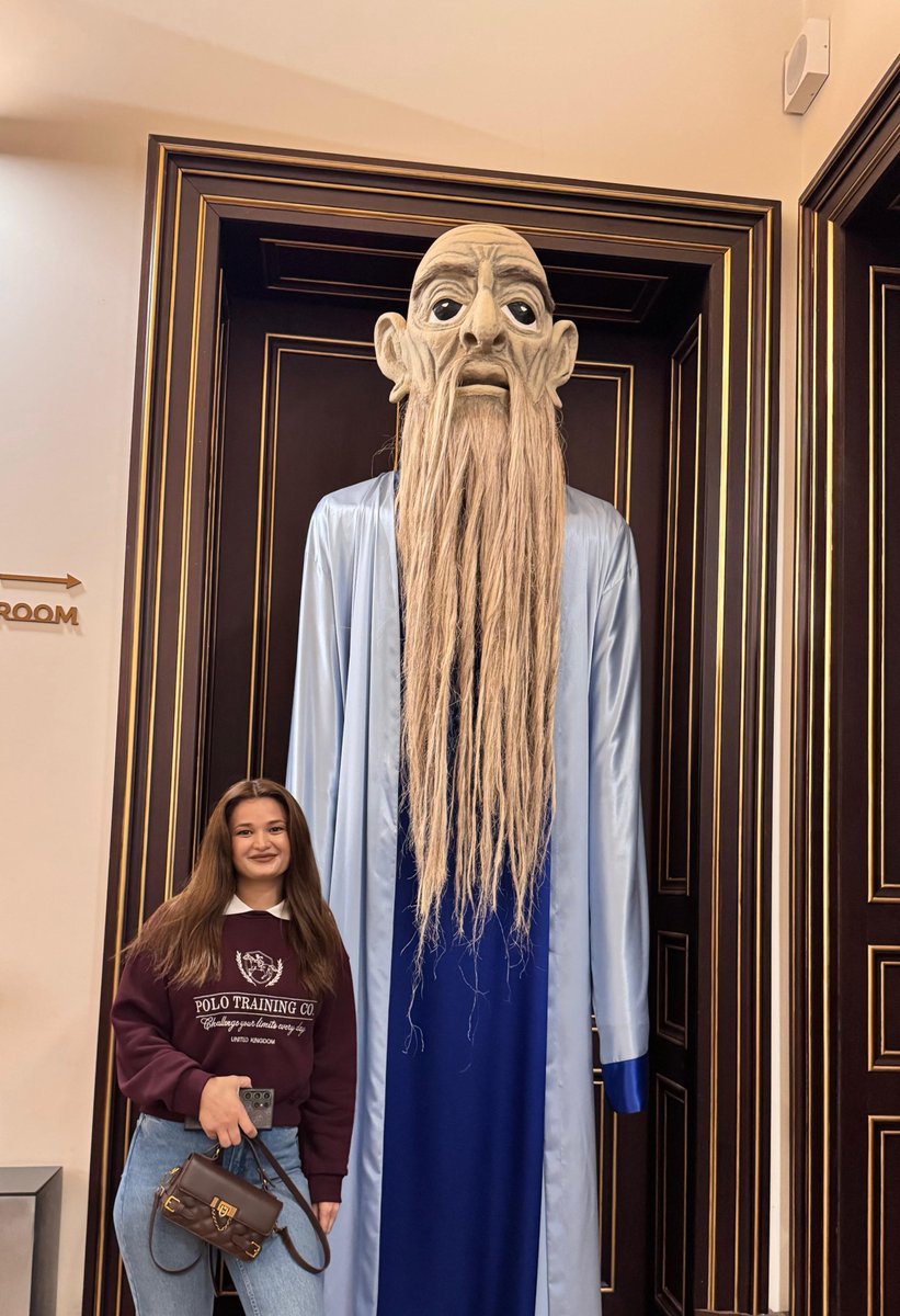 -Gulyabani diye bir şey yoktur, Olamaz ! Ama olabilir dee