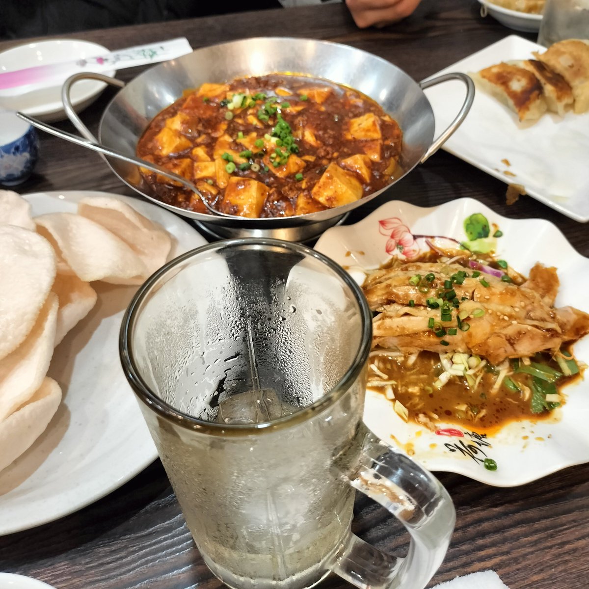 今日は久しぶりにオンリーイベントのお手伝いに行ってきました！
とにかく作品愛がすごい！そうそうオンリーってこんな感じだった！昔はよく行ってたから😅　
良い空間でした✨

打ち上げー😆