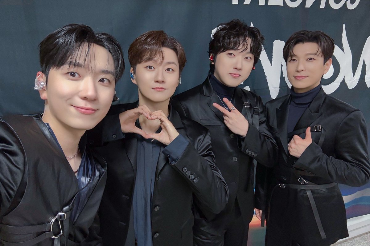 official_fore's tweet image. [📸]

251026 '2025 H-CONCERT NOW!' 종료!

이틀 동안 고생한 포레와 숲별에게
무한 따봉 날려드립니다😍
👍👍👍👍🫶👍👍👍👍

#포레스텔라 #Forestella