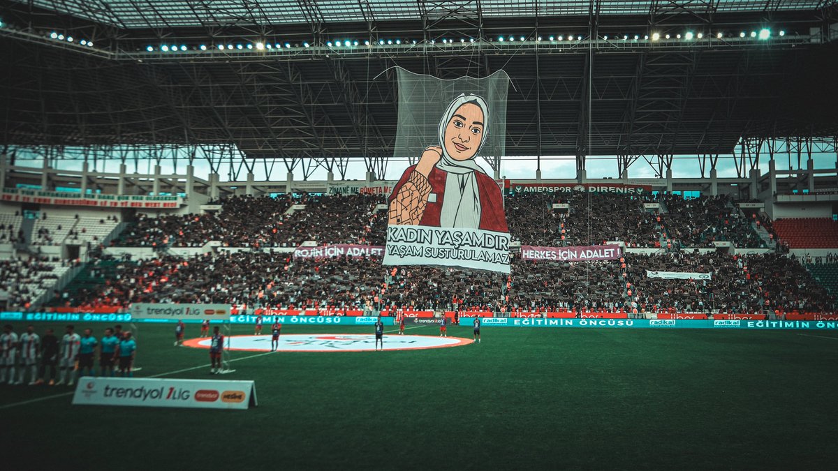 amedskofficial's tweet image. Bıkmadan, usanmadan sesimizi yükseltmeye devam edeceğiz!
Rojin için adalet, herkes için adalet!
Bu anlamlı koreografiyi hazırlayan UltrAmed grubuna ve tüm taraftarlarımıza teşekkür ediyoruz.
#RojinİçinAdalet