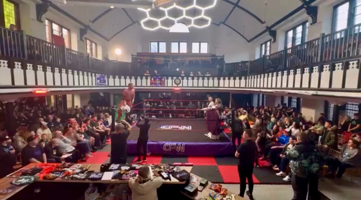 300+ in for The Brilliance’ CPW debut! 

🏴󠁧󠁢󠁳󠁣󠁴󠁿

👊🏻✌🏻