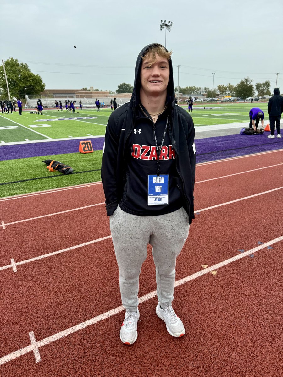 Had a great time at SBU yesterday! Thank you <a href="/CoachHansen_/">Paul Hansen</a> and <a href="/CoachDNew_/">Donavan Newman III</a> for a great visit!
<a href="/OzarkTigersFB/">OzarkTigersFB</a> <a href="/The_onlyAjReed/">Allen Reed</a> <a href="/JPRockMO/">JP Rock</a> <a href="/PrepRedzoneMO/">Prep Redzone Missouri</a> <a href="/Southwest7v7/">Southwest 7</a>