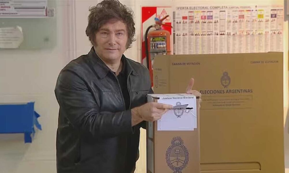 pablitoelmono's tweet photo. @LaInca_ Pasa lo mismo con el modelo económico jajs https://t.co/WWuJqsxfvu