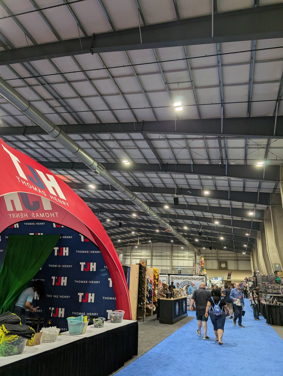 StoneMercy_'s tweet image. Went to spacecon today, found it pretty neat