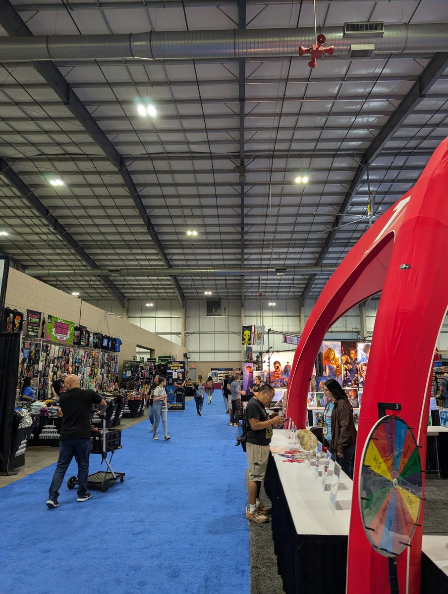 StoneMercy_'s tweet image. Went to spacecon today, found it pretty neat