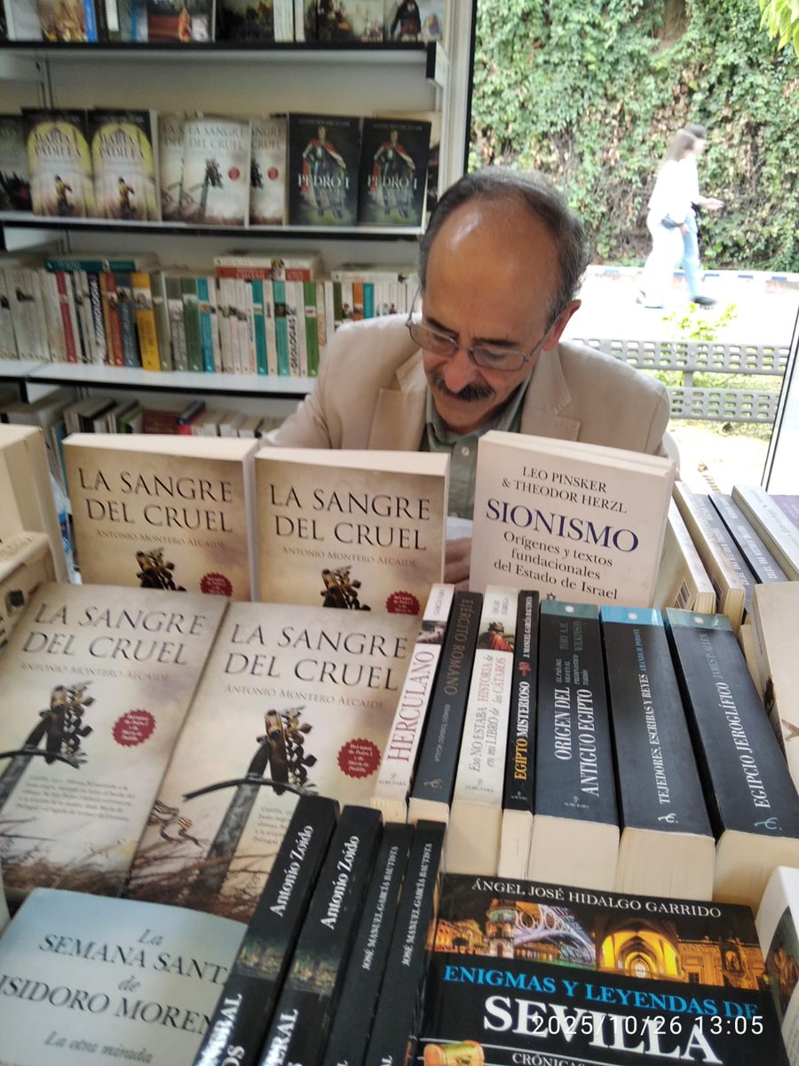 ----------
FERIA DEL LIBRO DE SEVILLA
Firma | 26.10.2025
Antonio Montero Alcaide
#LaSangreDelCruel #AntonioMonteroAlcaide