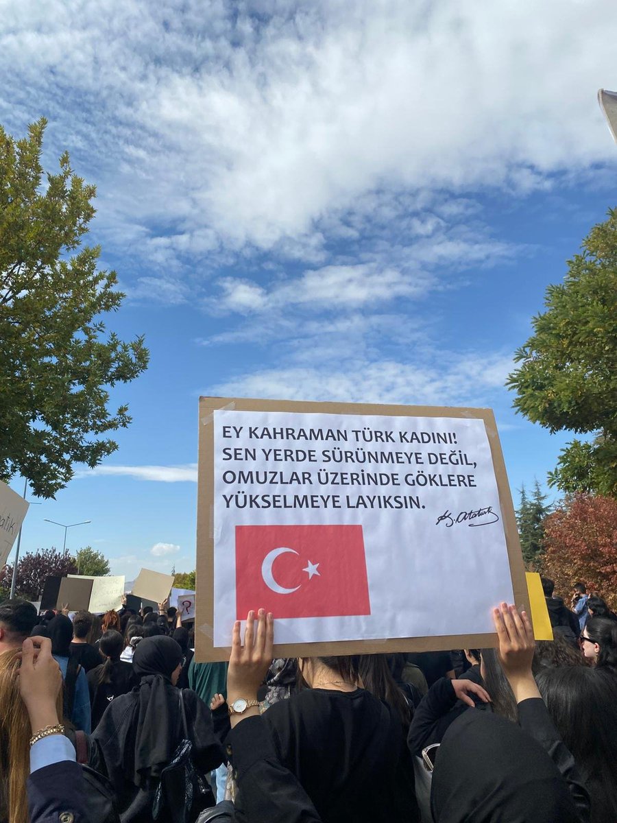 omerkursadcolak's tweet photo. #erüdekatliam https://t.co/ykHDdDoNfJ