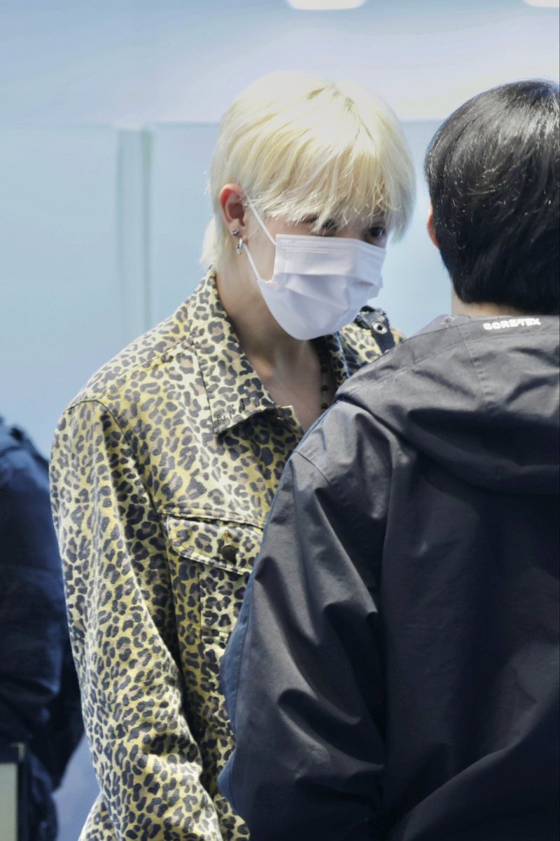 251027 HND

수고 많았어👀

#지훈 #JIHOON  #ジフン  #TREASURE