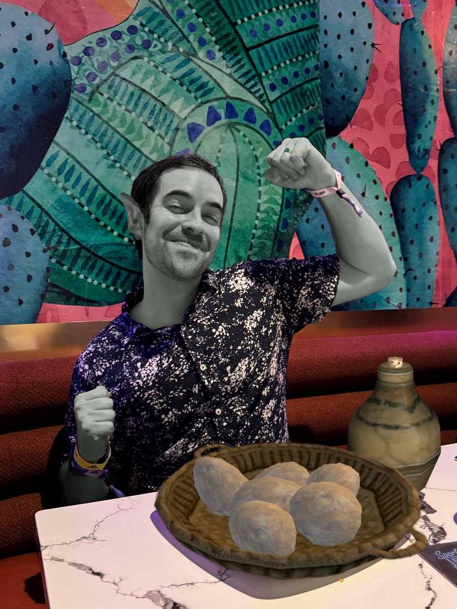 dreethethree's tweet photo. when the kwama eggs come out “molag” https://t.co/YO2yDckPCM