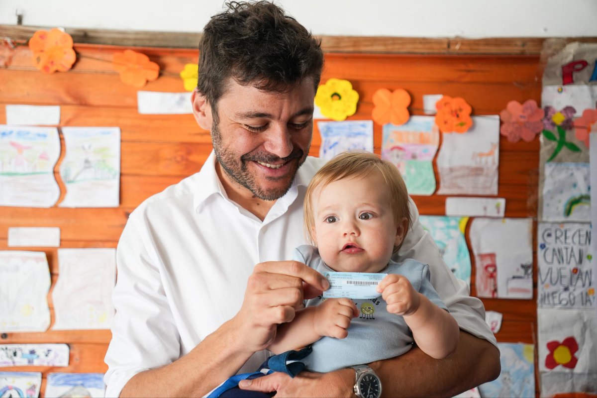 juanmonteverde's tweet image. Hoy puede empezar una nueva historia. Andá a votar con la ilusión intacta, porque sobran razones 🇦🇷