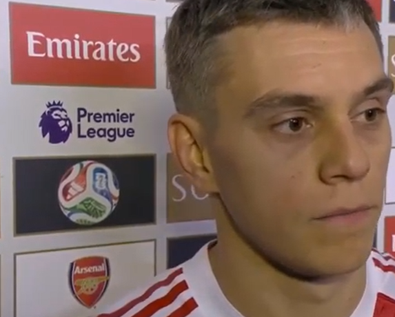 VipArsenal's tweet photo. Leandro Trossard:

"If it's set piece or open play goal, it doesn't matter to us.  We just want to win games. 

We want to win EVERY game." [sky] https://t.co/wePAeZEJja