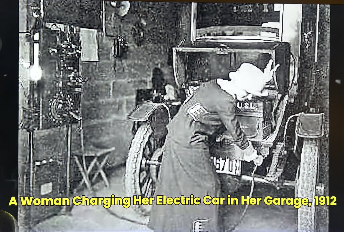 RSymonsLTD's tweet image. Incase anyone didn’t realise, electric cars are nothing new. Shame 80+ odd years of development were wasted while the idea of burning stuff was developed until the point of utter complication before going back and working on it again.