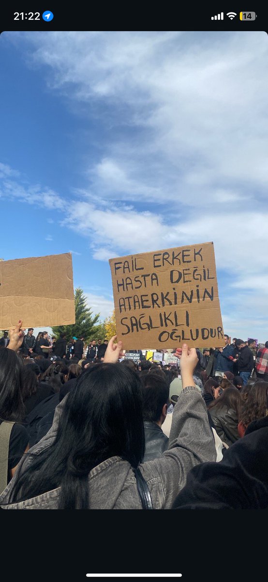 gaynpanic's tweet photo. GÜVENDE OLMAK İSTİYORUZ 
#ErüdeCinayet https://t.co/XE24u09gDz