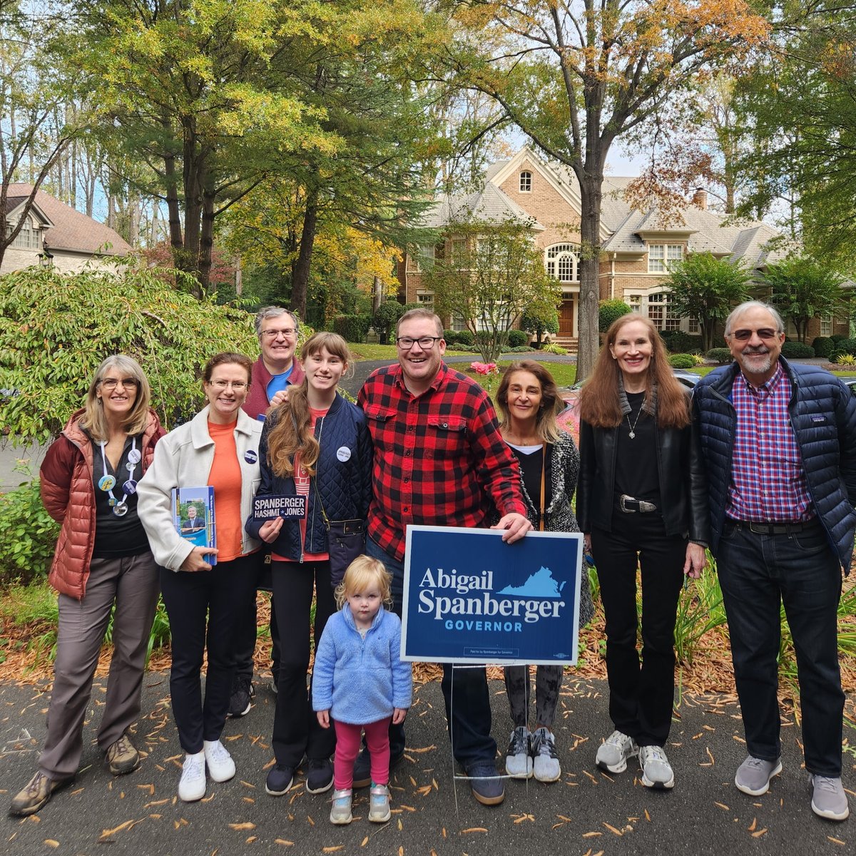 Another gorgeous day for a canvass launch! Let's get out the vote! #Knocktober <a href="/SpanbergerForVA/">Abigail Spanberger</a> <a href="/SenatorHashmi/">Senator Hashmi</a> <a href="/RipSullivan6/">Delegate Rip Sullivan</a>