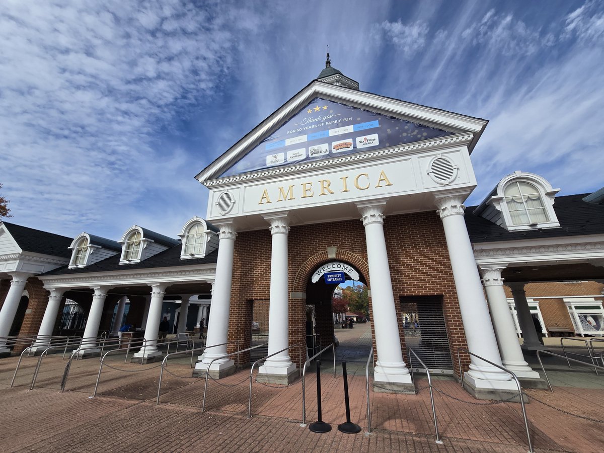 ParkFans.net tweet media