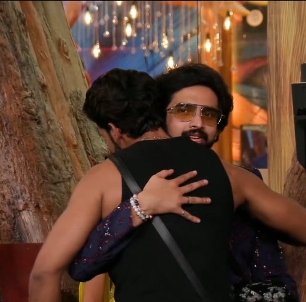 𝑵𝒂𝒉𝒚𝒂𝒏🥀 tweet media