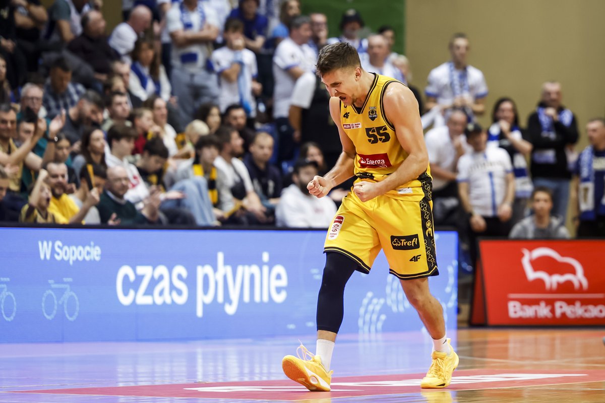 𝟰-𝟬 w ORLEN Basket Lidze✅
𝟮-𝟬 w FIBA Europe Cup ✅
𝟲 zwycięstw z rzędu ✅

📸 058sport.pl

#plkpl