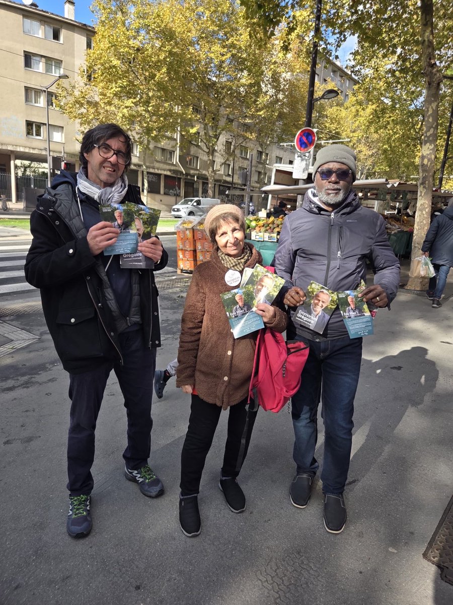 Contre la crise du #logement, continuons à faire de Paris une ville accessible à toutes et tous avec <a href="/egregoire/">Emmanuel Grégoire</a> et <a href="/EricPliez/">Eric Pliez</a> dans le 20e 🌹✊

Vivre à Paris ne doit pas être un privilège mais un droit 💪
#Belgrand #Pyrénées #Réunion