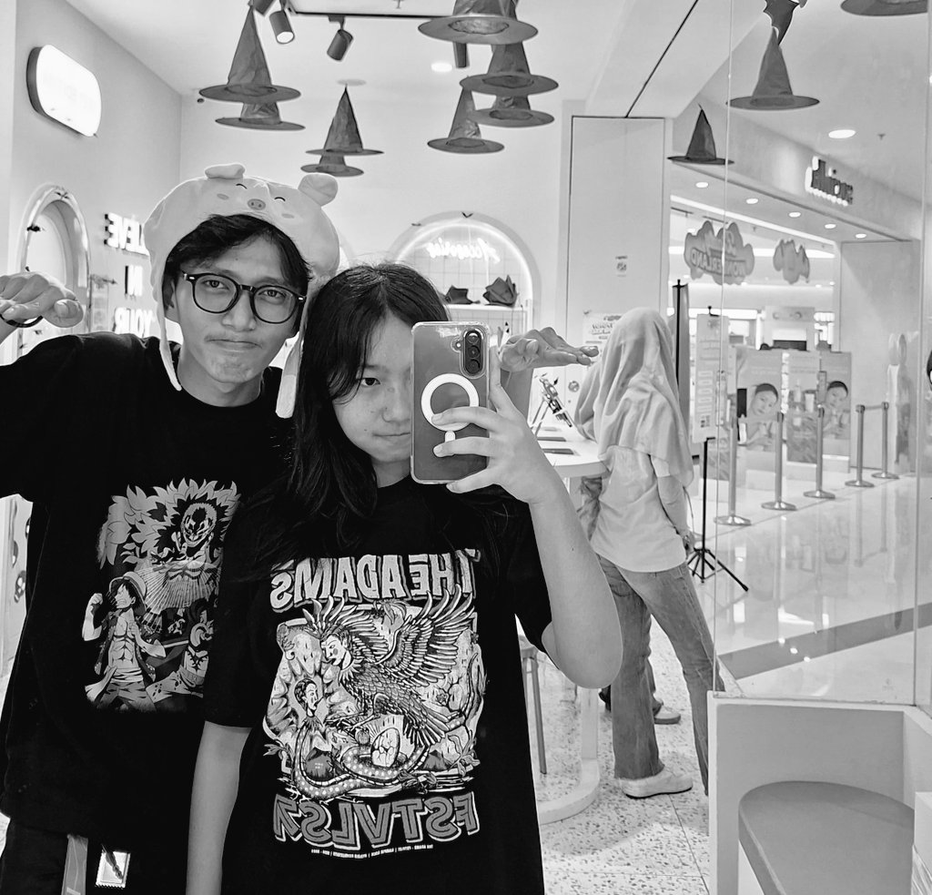 greefnday's tweet photo. fomo??? 😗 https://t.co/zZ3qEHFd5P