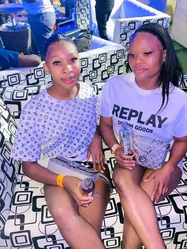 ChrisExcel102's tweet photo. They were at the groove … they made a guy spend R10K buying them alcohol after drinking they ran away and brother killed them 😭😭 https://t.co/Mqt9iJ6oGN