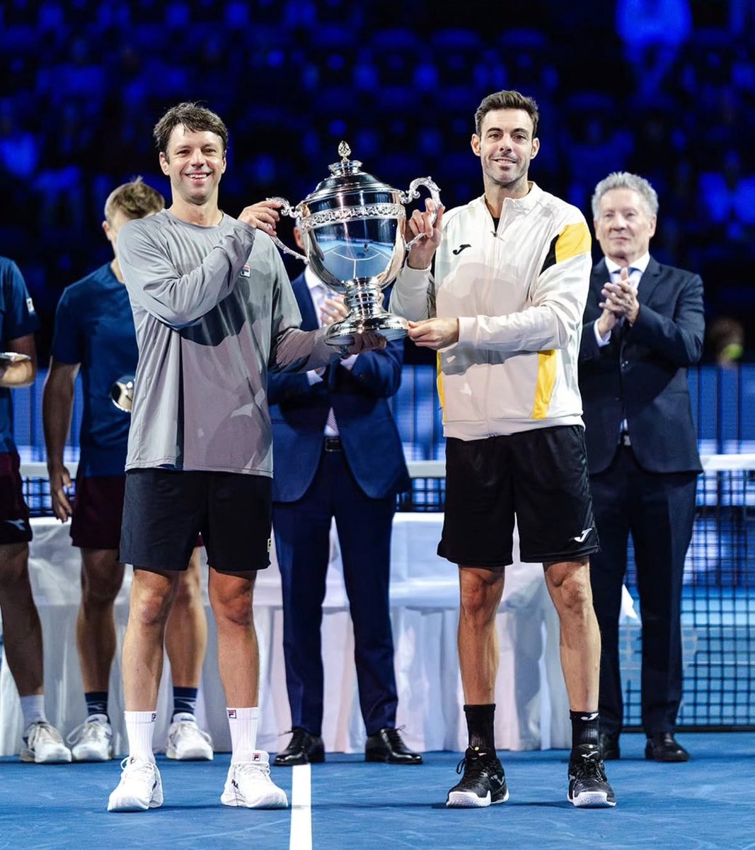 ZEBOLLA CAMPEÓN EN SUIZA 🇨🇭 🏆 

<a href="/HoracioZeballos/">horacio zeballos</a> 🇦🇷 y Marcel Granollers 🇪🇸 se consagraron en el ATP 500 de Basilea 🇨🇭 al vencer a Pavlasek 🇨🇿/ Zielinski 🇵🇱 por 6-2 y 7-5 👏

¡Felicitaciones, Zebo, Marcel y equipos!