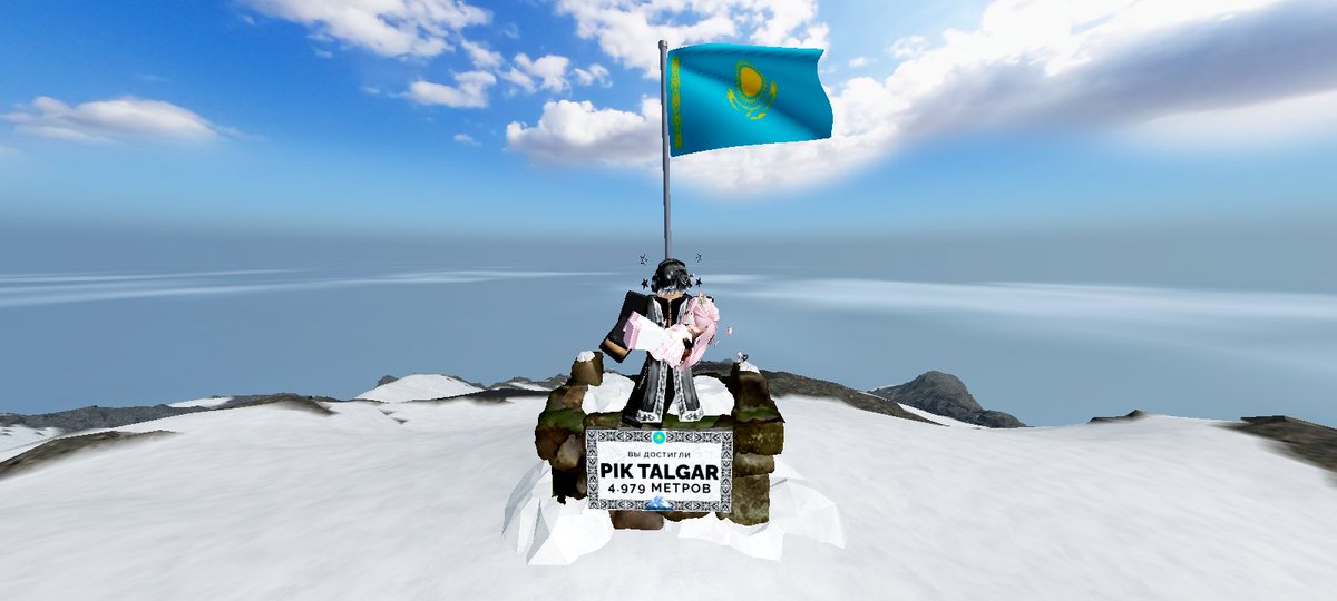 mgthron's tweet image. mendaki menaiki kuda bersama princess mbem pink.