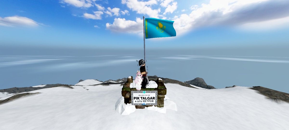 mgthron's tweet image. mendaki menaiki kuda bersama princess mbem pink.