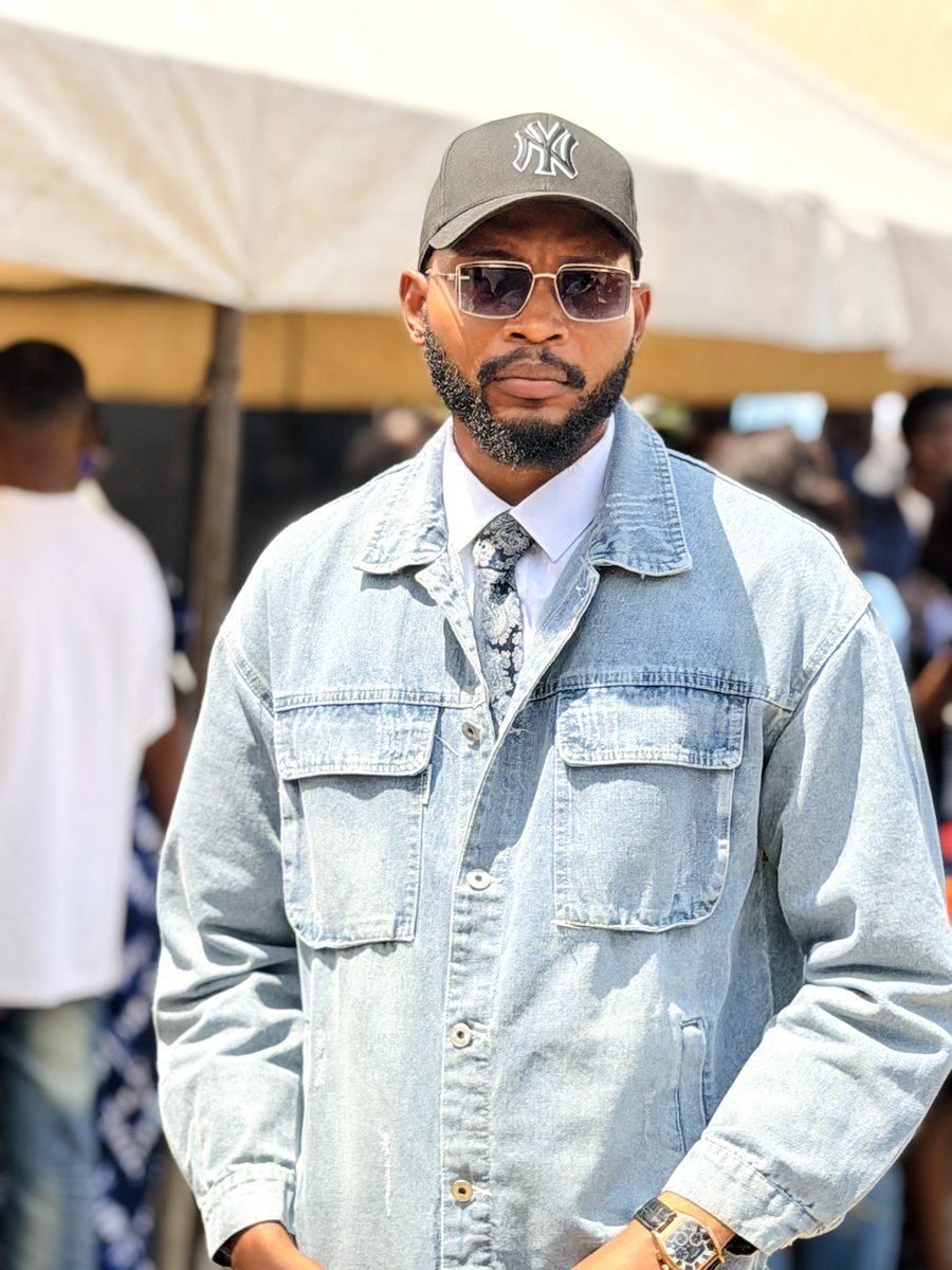 DAVIDEFOSA tweet media