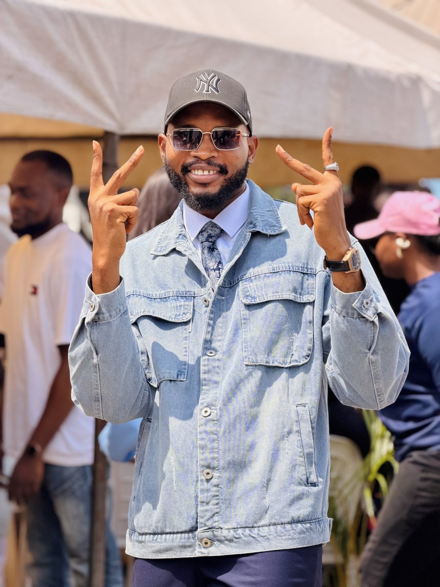 DAVIDEFOSA tweet media