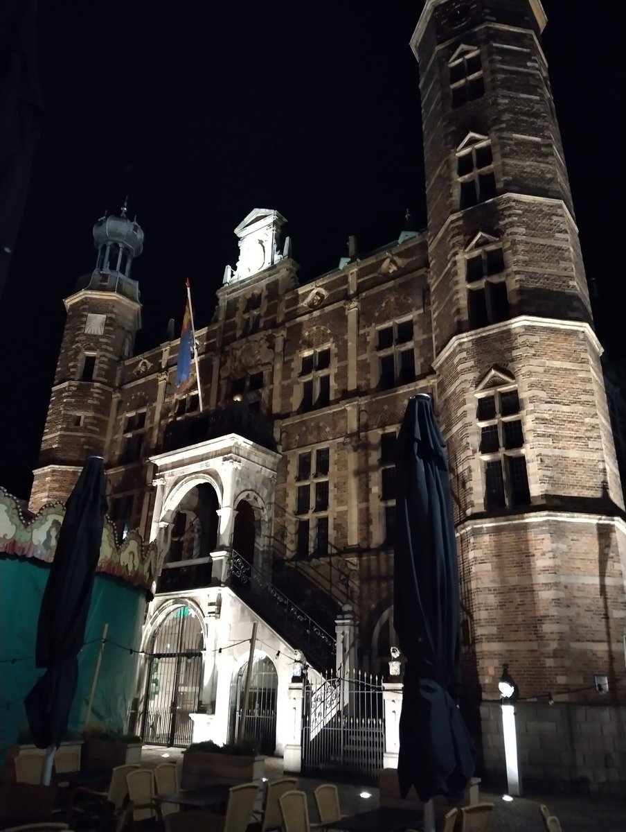 mijnkameel's tweet image. Still  in and around Venlo #kermis #vanlife