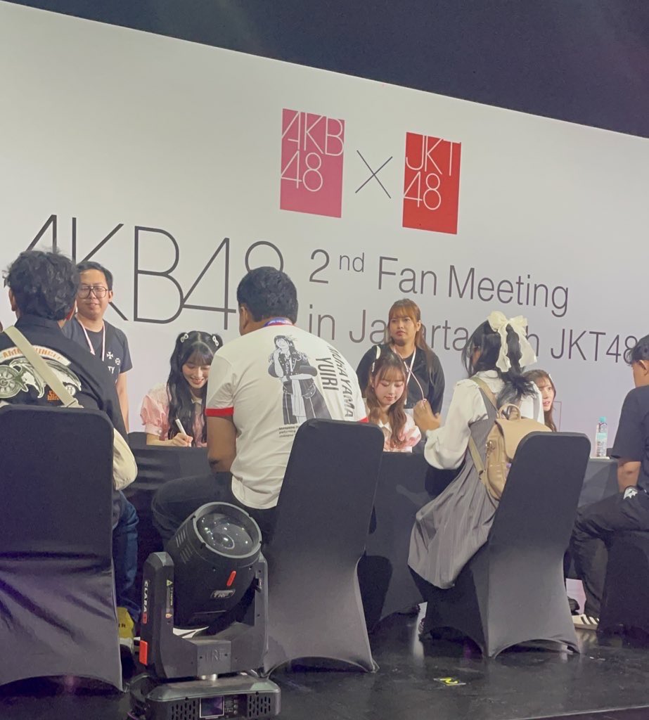 ﾗｴRae tweet media