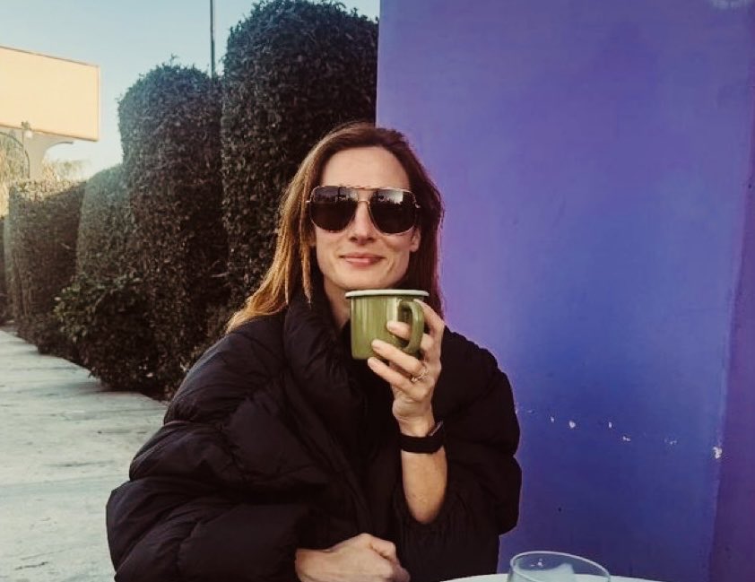 THEMANIAM_'s tweet image. A mug and a menace.