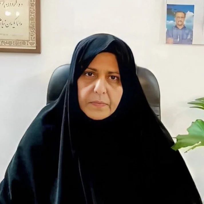 صدای زن شجاعی باشیم که با وجود بیماری و مشکلات زیاد توسط ج.ا دست از مبارزه برنداشته است.
#فاطمه_سپهری