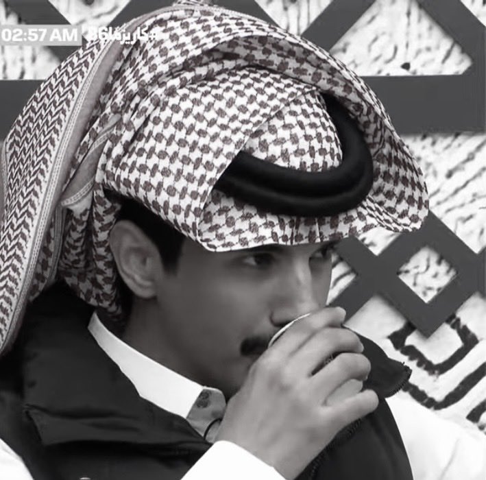 يوم أنا من كثر ماني 
واثقٍ فيك اتحدى😌💙

 #كاريزما87 #دخيل_الله_الحارثي