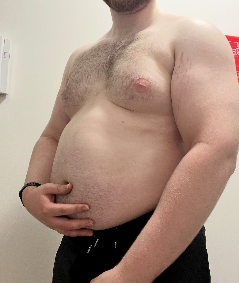 stuffmefatter's tweet image. Gotten fat af