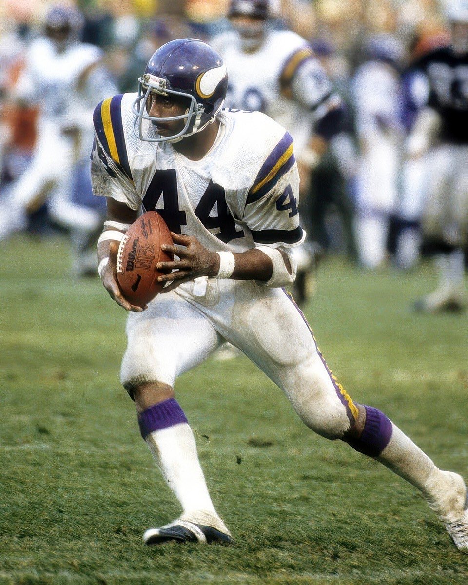 ChasingHardware's tweet image. podcasts.apple.com/us/podcast/cha…
HBD to @Vikings legend @ChuckForeman, &amp;amp; congrats on making it to the next round of the @ProFootballHOF election process. 
C’mon Canton, he helped change the way the position is played…it’s time.
Great stories here in our Chasing Hardware interview.