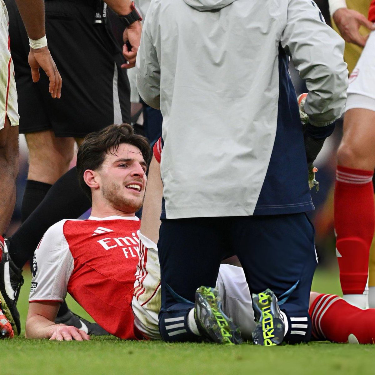 DailyAFC's tweet image. 🚨 Riccardo Calafiori, William Saliba &amp;amp; Declan Rice were all forced off with injuries sustained during the game. ❌🏥