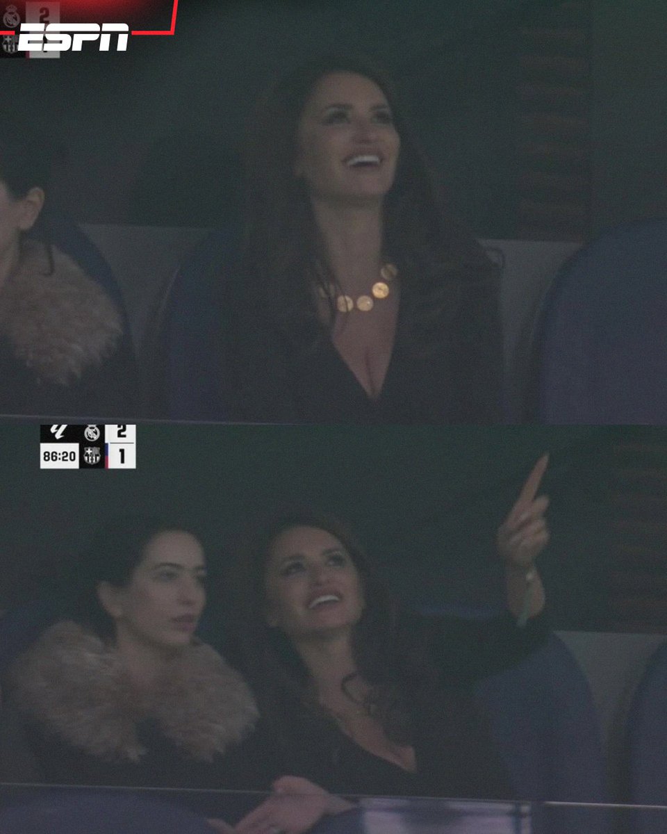 ESPNmx's tweet photo. Penélope Cruz viendo a su Real Madrid 🤩 🤍

La alegría de la actriz 🇪🇸 al verse en las pantallas del Clásico. https://t.co/p6BCaZX422